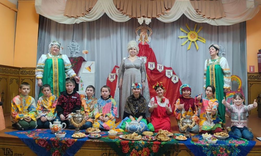 В Снежном прошли мероприятия, посвященные масленичным гуляниям В Снежном прошли мероприятия, посвященные масленичным гуляниям