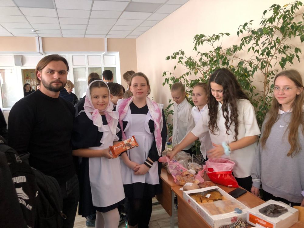 Кубанские школьники собрали средства для школы-интерната в ДНР Кубанские школьники собрали средства для школы-интерната в ДНР