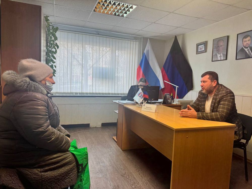В общественной приёмной прошёл приём депутата городского совета В общественной приёмной прошёл приём депутата городского совета
