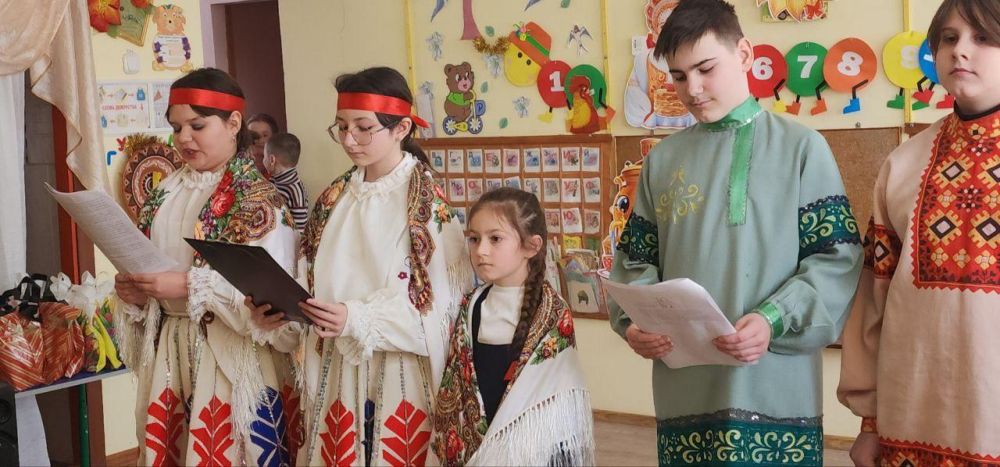 В Докучаевске прошел праздник Масленицы для жителей ПВР В Докучаевске прошел праздник Масленицы для жителей ПВР