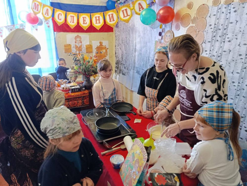 В Снежном прошли мероприятия, посвященные масленичным гуляниям В Снежном прошли мероприятия, посвященные масленичным гуляниям