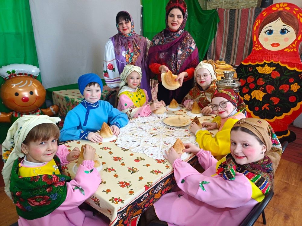 В Снежном прошли мероприятия, посвященные масленичным гуляниям В Снежном прошли мероприятия, посвященные масленичным гуляниям