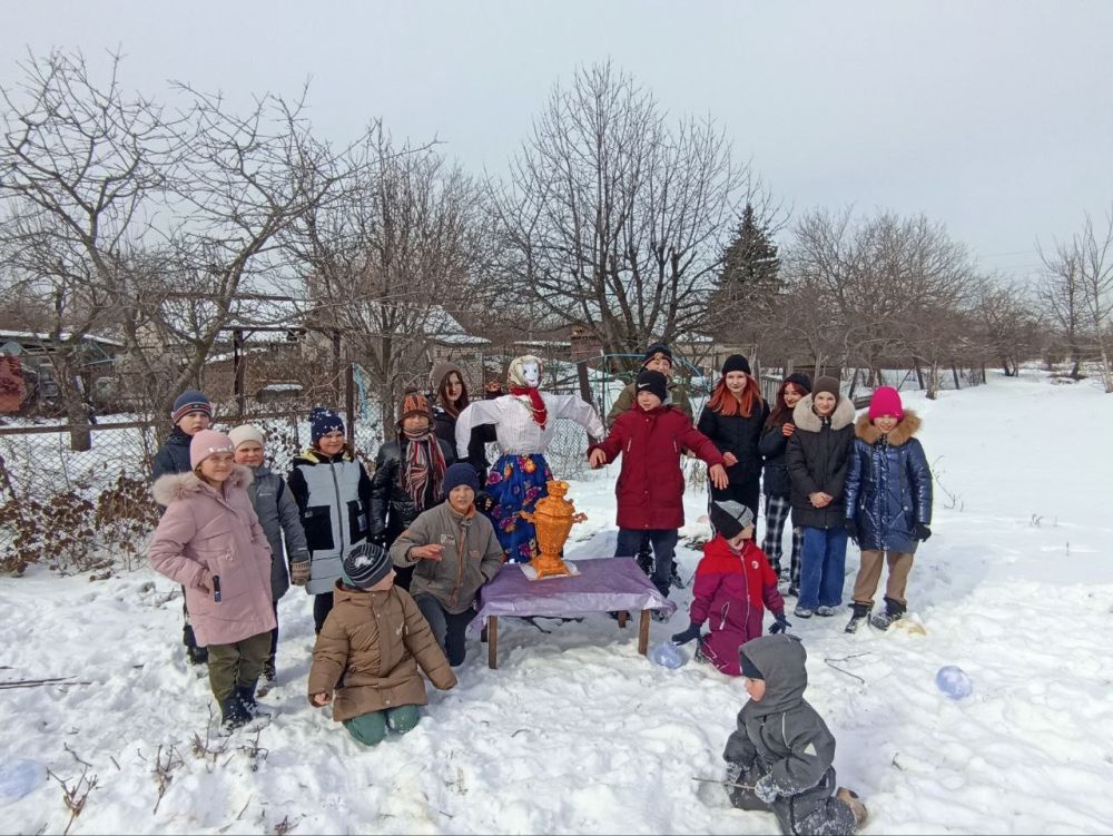 Масленичное гуляние прошло в поселке Гурты города Горловка Масленичное гуляние прошло в поселке Гурты города Горловка