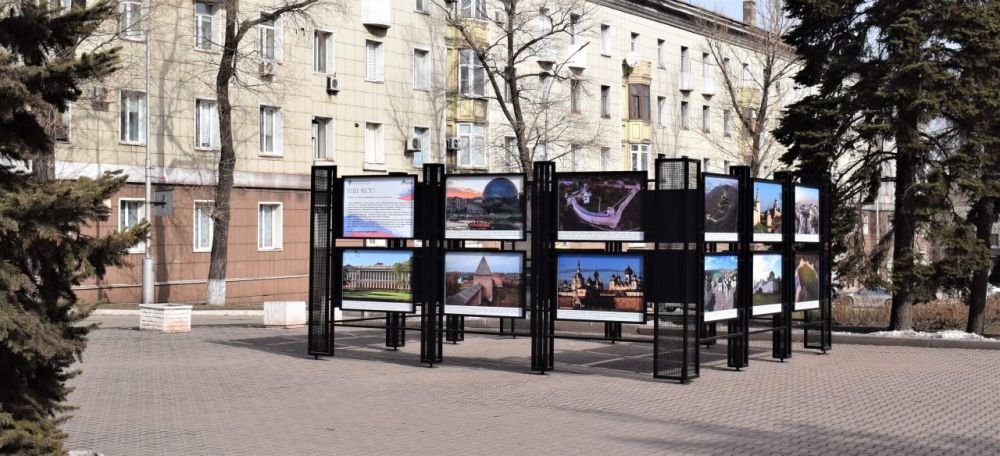 Выставка под открытым небом "Федеральные музеи России" Выставка под открытым небом "Федеральные музеи России"