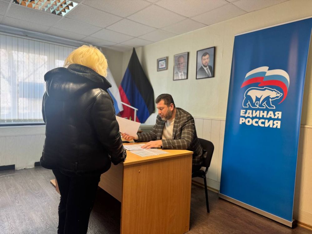 В общественной приёмной прошёл приём депутата городского совета В общественной приёмной прошёл приём депутата городского совета