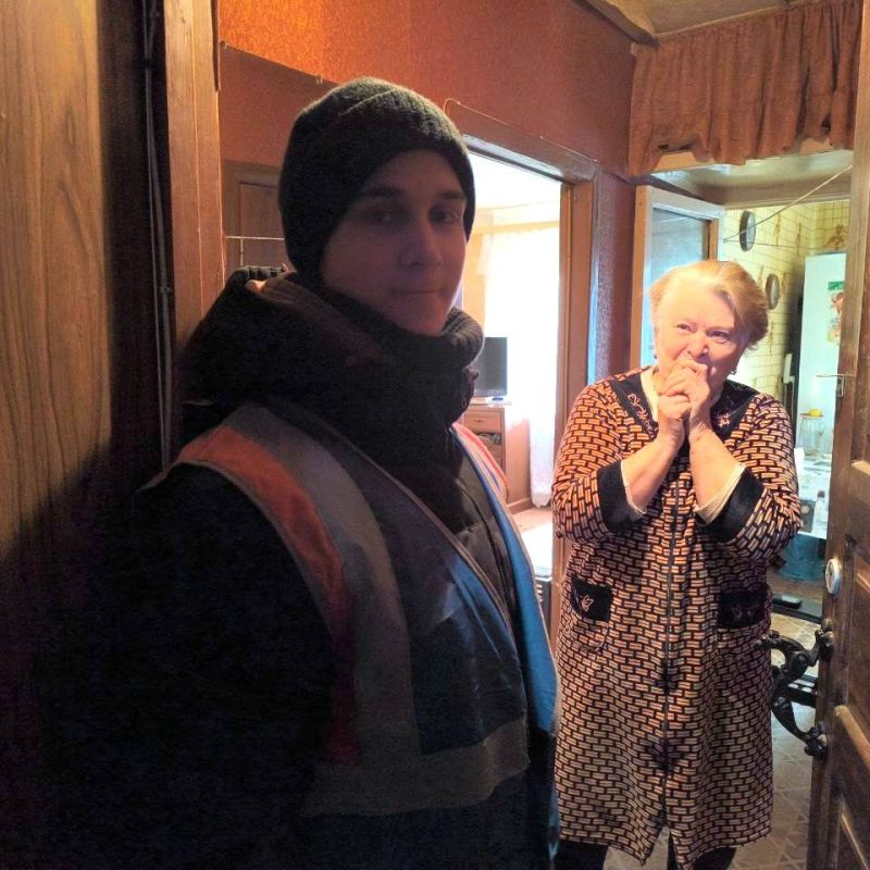 Михаил Меренков: Во исполнение поручения Главы Донецкой Народной Республики Дениса Владимировича Пушилина Управой Буденновского внутригородского района совместно с представителями общественной организации «Народная дружина»... Михаил Меренков: Во исполнение поручения Главы Донецкой Народной Республики Дениса Владимировича Пушилина Управой Буденновского внутригородского района совместно с представителями общественной организации «Народная дружина»...