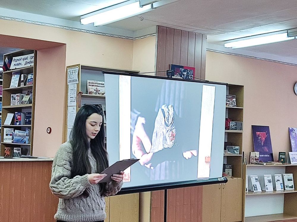 Познавательный час. «Литература: век нынешний и век минувший» – под таким названием прошел 4 марта познавательный час, посвященный Всемирному дню писателя Познавательный час. «Литература: век нынешний и век минувший» – под таким названием прошел 4 марта познавательный час, посвященный Всемирному дню писателя