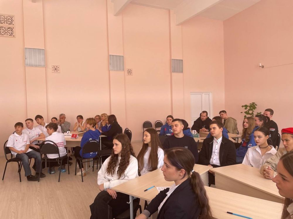 3 марта 2025 года в школе №6 прошел праздник "Со Школой по жизни", на котором собрались ученики, учителя, выпускники и их родители 3 марта 2025 года в школе №6 прошел праздник "Со Школой по жизни", на котором собрались ученики, учителя, выпускники и их родители