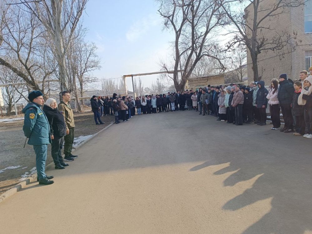 В школах Старобешевского округа прошел открытый урок по технике безопасности В школах Старобешевского округа прошел открытый урок по технике безопасности