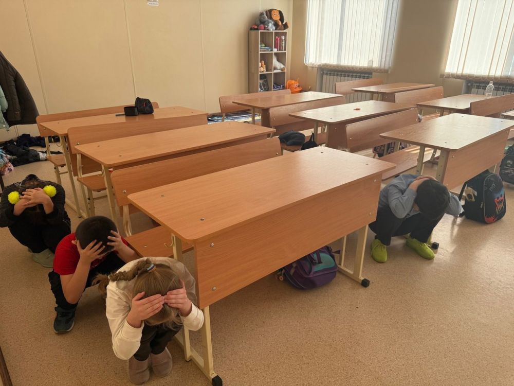 В школах Старобешевского округа прошел открытый урок по технике безопасности В школах Старобешевского округа прошел открытый урок по технике безопасности