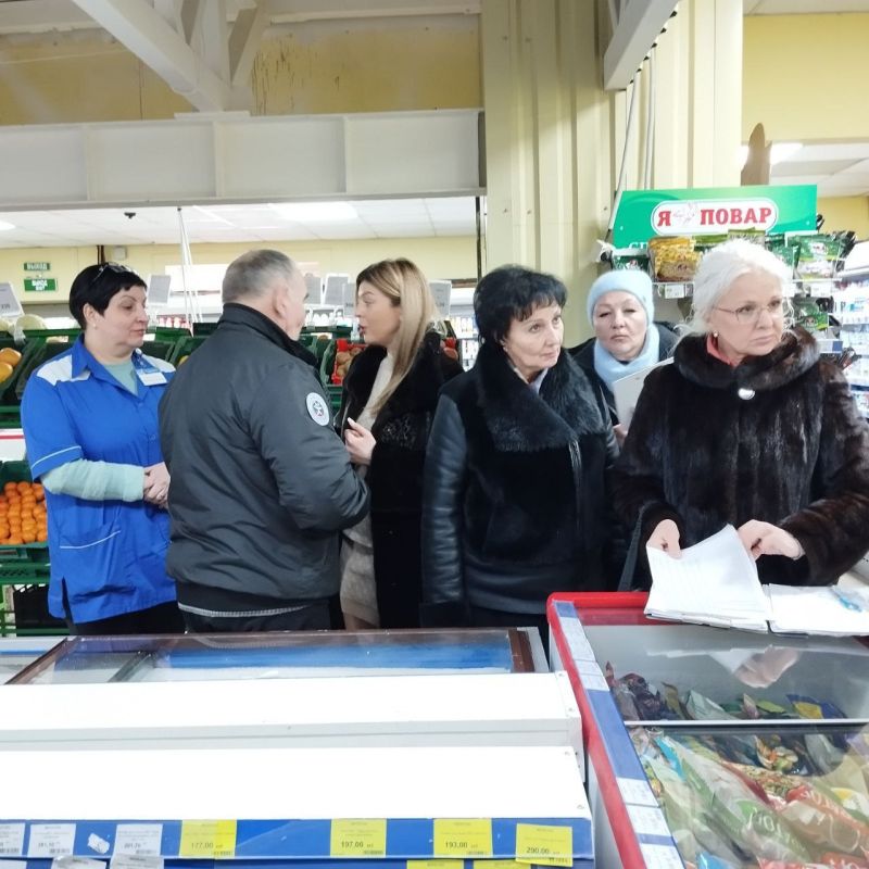 Валентина Харлашка: 3 марта, совместно с депутатом Народного совета ДНР Александрой Усачевой, местным отделением Народного контроля и представителем администрации городского округа Макеевка приняла участие в рейде Народного... Валентина Харлашка: 3 марта, совместно с депутатом Народного совета ДНР Александрой Усачевой, местным отделением Народного контроля и представителем администрации городского округа Макеевка приняла участие в рейде Народного...