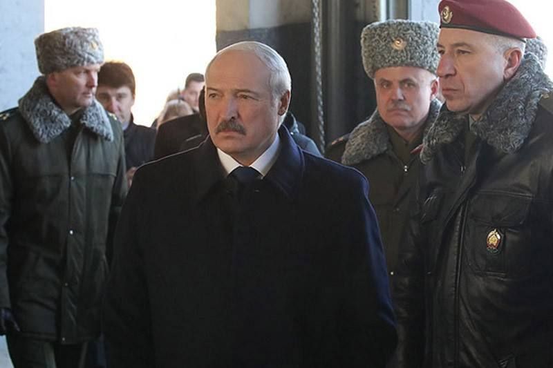 Станислав Дзасохов: Сердечно поздравляю Юрия Хаджимуратовича Караева с назначением на должность исполняющего обязанности губернатора Гродненской области Станислав Дзасохов: Сердечно поздравляю Юрия Хаджимуратовича Караева с назначением на должность исполняющего обязанности губернатора Гродненской области
