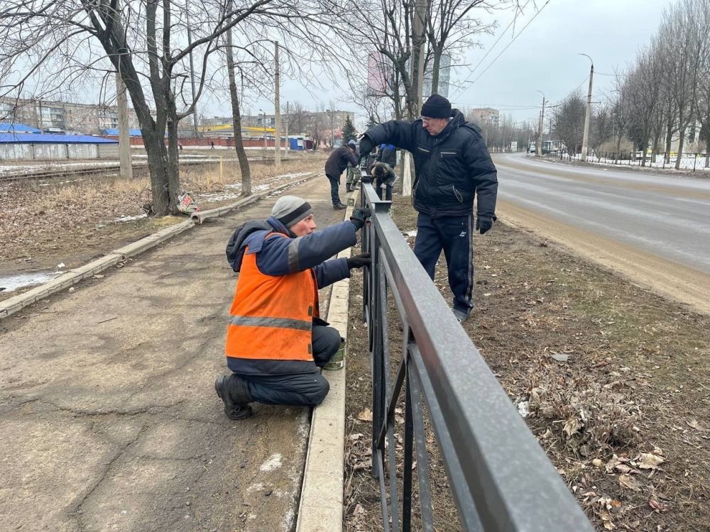 МУП «Простор» ежедневно выполняет все необходимые работы по содержанию городских улиц МУП «Простор» ежедневно выполняет все необходимые работы по содержанию городских улиц
