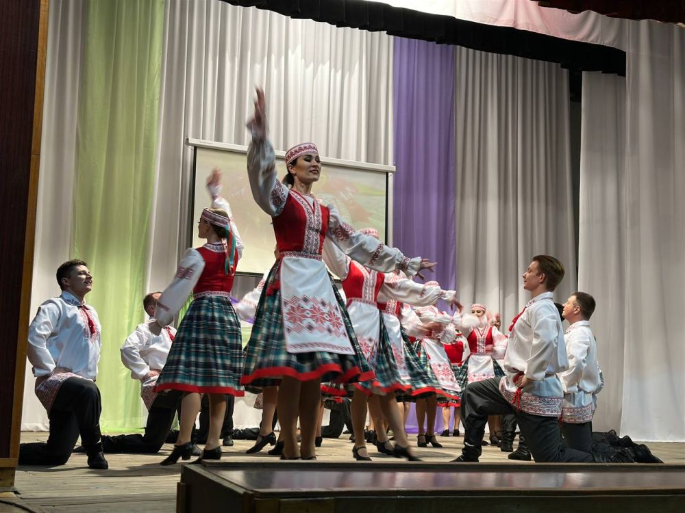 Денис Зубов: 8 марта – женский день! Денис Зубов: 8 марта – женский день!