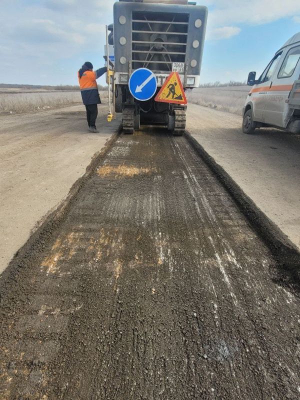 В Волновахском районе начался ремонт участка дороги Павловка-Петровское В Волновахском районе начался ремонт участка дороги Павловка-Петровское