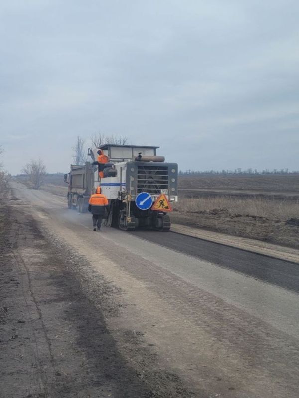 В Волновахском районе начался ремонт участка дороги Павловка-Петровское В Волновахском районе начался ремонт участка дороги Павловка-Петровское