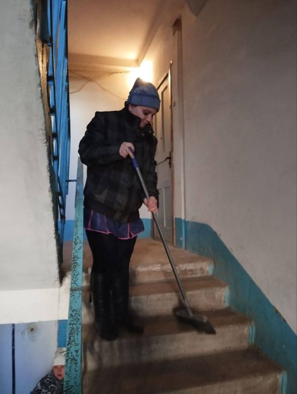 Сегодня, 05.03.2025 года, силами сотрудников жилищно-коммунальных предприятий Пролетарского внутригородского района г. Донецка были выполнены следующие работы: Сегодня, 05.03.2025 года, силами сотрудников жилищно-коммунальных предприятий Пролетарского внутригородского района г. Донецка были выполнены следующие работы: