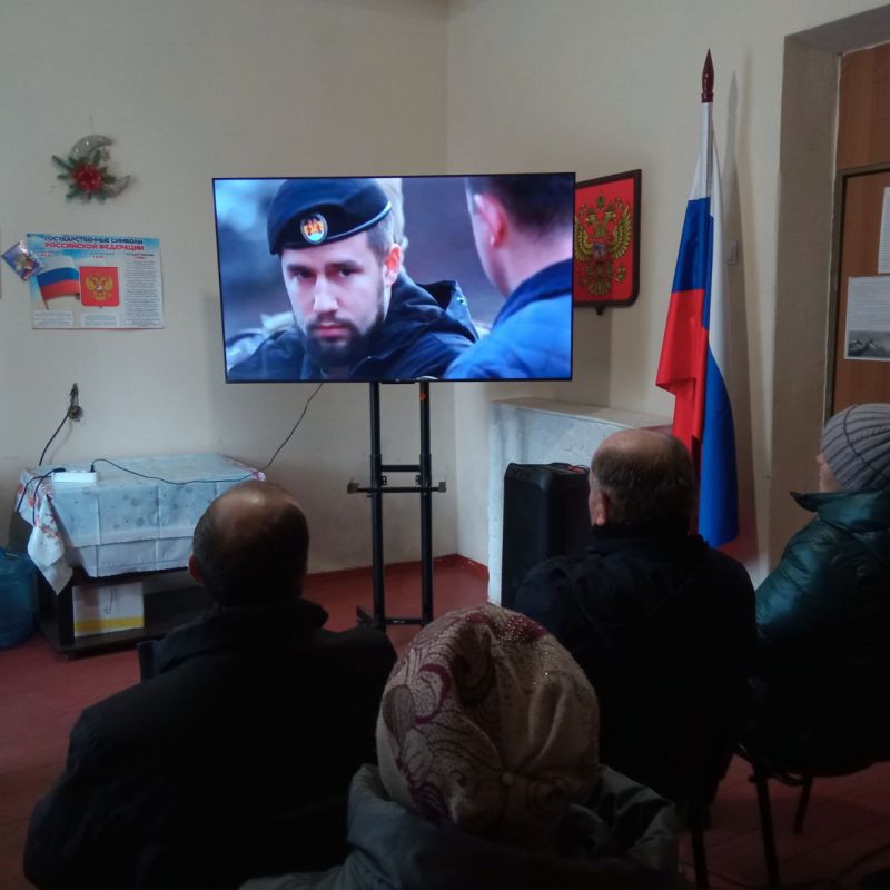 В МБУ «Рыбинский СДК» прошел час памяти героям СВО «Ушёл не просто воин, а эпоха» и представил уникальную возможность погрузиться в повествование о настоящих героях нашего времени В МБУ «Рыбинский СДК» прошел час памяти героям СВО «Ушёл не просто воин, а эпоха» и представил уникальную возможность погрузиться в повествование о настоящих героях нашего времени