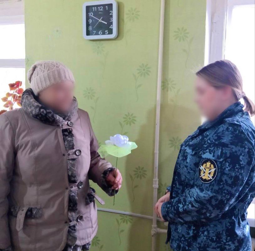 Сотрудники ОИН поздравили подучетных с приближающимся праздником 8 Марта Сотрудники ОИН поздравили подучетных с приближающимся праздником 8 Марта