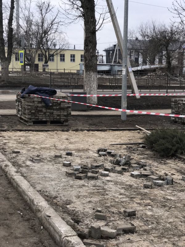 Константин Зинченко: В Волновахском округе продолжается активная работа по благоустройству Константин Зинченко: В Волновахском округе продолжается активная работа по благоустройству