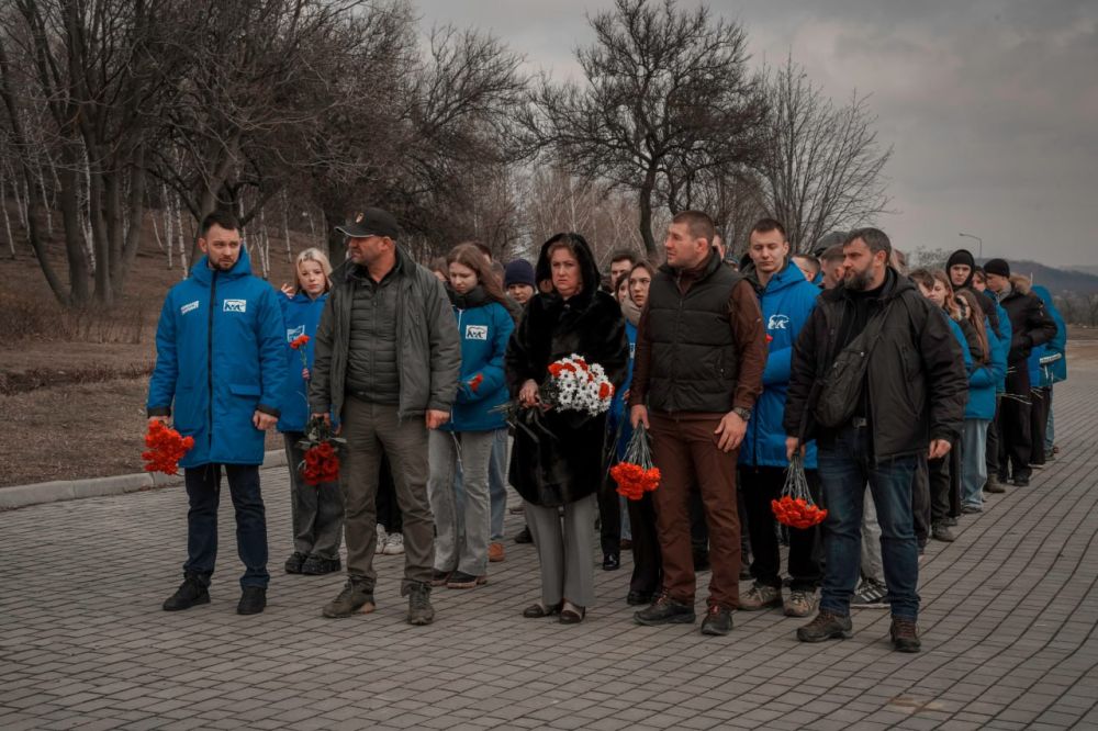 100 активистов вместе с Артёмом Жога почтили память «Вохи» 100 активистов вместе с Артёмом Жога почтили память «Вохи»