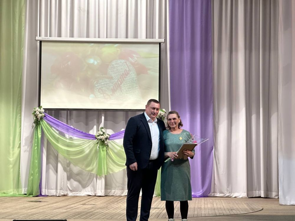 С Международным женским Днем! С Международным женским Днем!