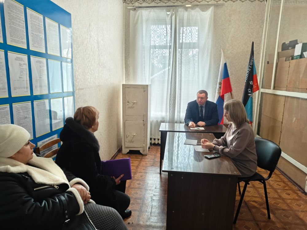 Глава Снежного ответил на вопросы жителей Глава Снежного ответил на вопросы жителей