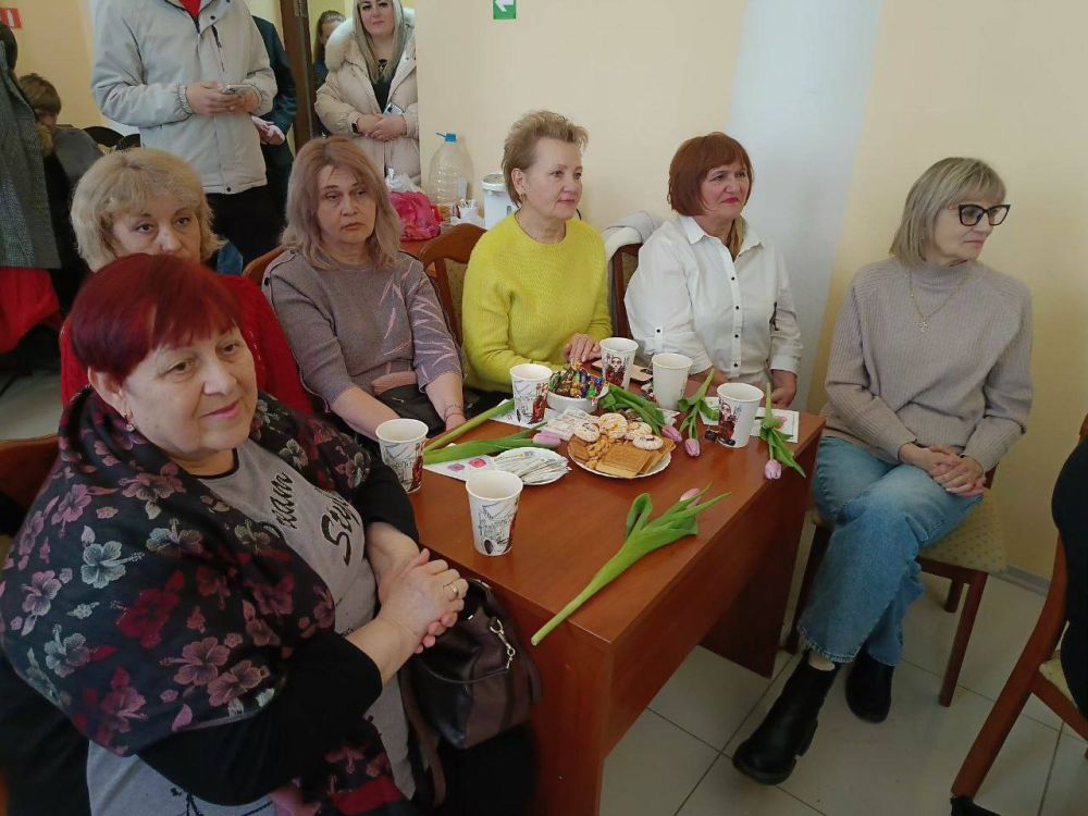 Виктория Жукова: Сегодня, 6 марта, в Харцызском городском Дворце культуры совместно с Отделением филиала Фонда Защитника Отечества по г. Харцызску состоялось тематическое мероприятие «Сама природа нежность славит» в рамках... Виктория Жукова: Сегодня, 6 марта, в Харцызском городском Дворце культуры совместно с Отделением филиала Фонда Защитника Отечества по г. Харцызску состоялось тематическое мероприятие «Сама природа нежность славит» в рамках...