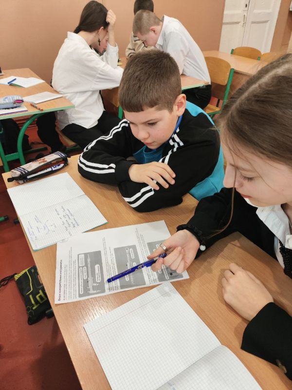 В школах Ждановки прошли профориентационные занятия В школах Ждановки прошли профориентационные занятия