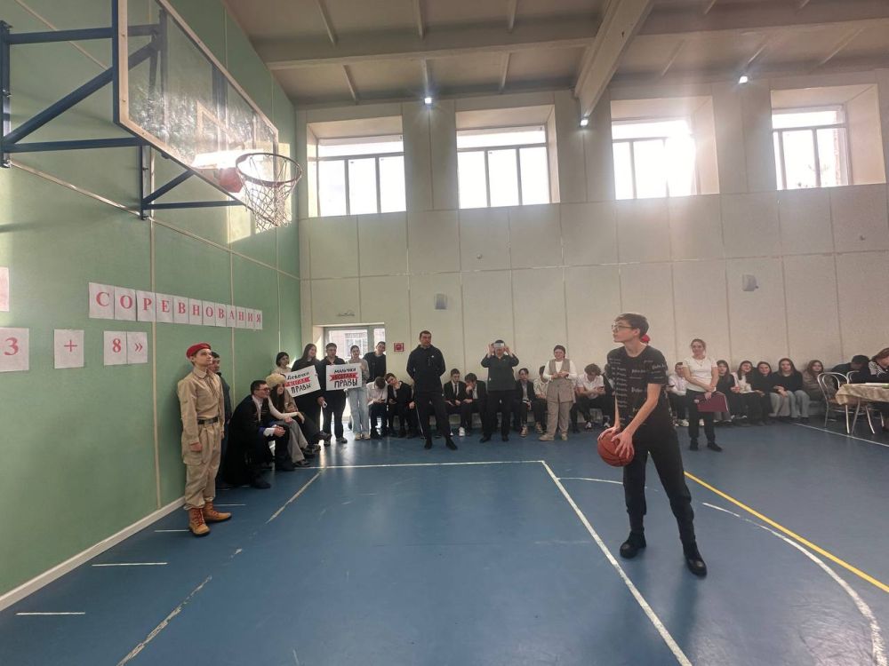 Наталья Великодная: Сегодня, 6 марта, в Тельмановской гимназии для учащихся 10-11-х классов прошли спортивные соревнования "23+8", посвящённые 23 февраля и 8 марта Наталья Великодная: Сегодня, 6 марта, в Тельмановской гимназии для учащихся 10-11-х классов прошли спортивные соревнования "23+8", посвящённые 23 февраля и 8 марта