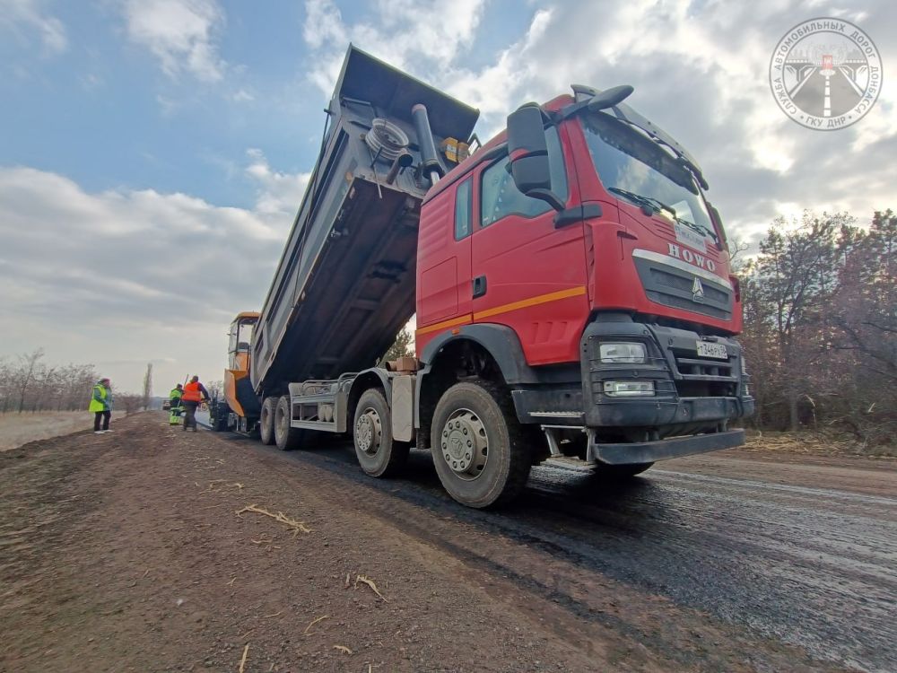 Руководители Минтранса региона и Службы автомобильных дорог Донбасса проверили ход работ по восстановлению участка дороги Малоянисоль - /на Хлебодаровку/ Руководители Минтранса региона и Службы автомобильных дорог Донбасса проверили ход работ по восстановлению участка дороги Малоянисоль - /на Хлебодаровку/