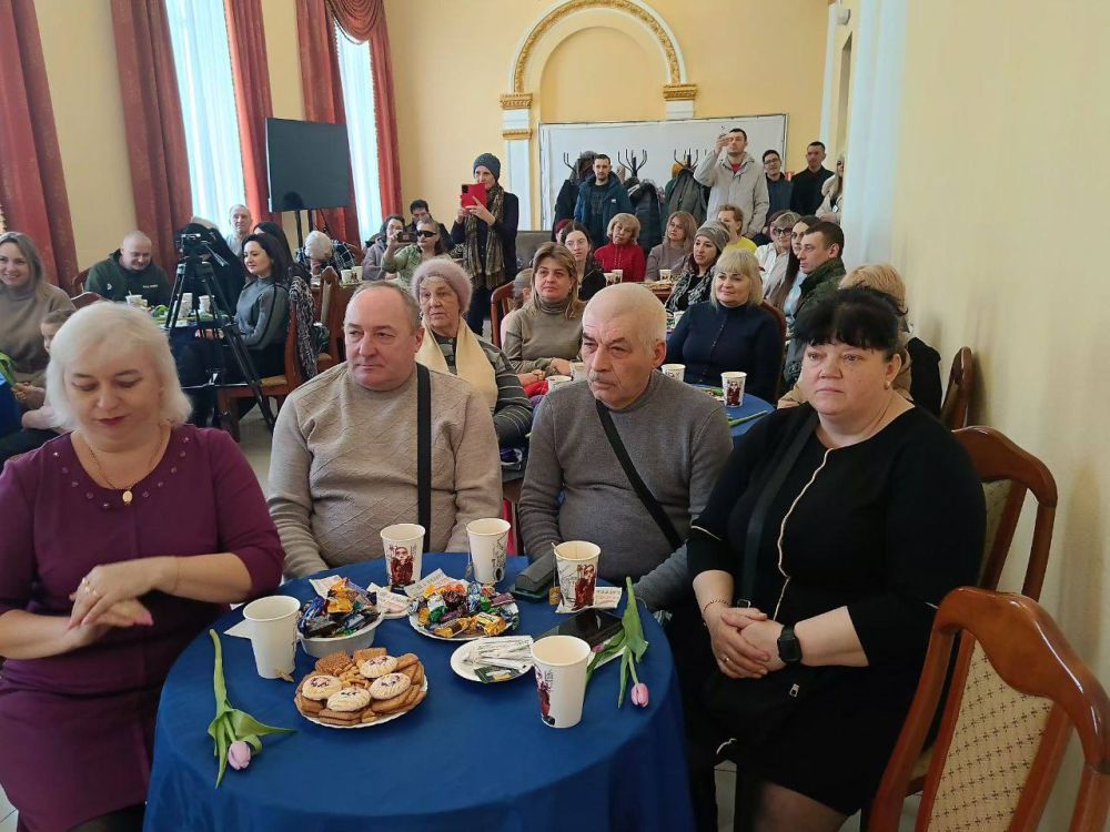 Виктория Жукова: Сегодня, 6 марта, в Харцызском городском Дворце культуры совместно с Отделением филиала Фонда Защитника Отечества по г. Харцызску состоялось тематическое мероприятие «Сама природа нежность славит» в рамках... Виктория Жукова: Сегодня, 6 марта, в Харцызском городском Дворце культуры совместно с Отделением филиала Фонда Защитника Отечества по г. Харцызску состоялось тематическое мероприятие «Сама природа нежность славит» в рамках...