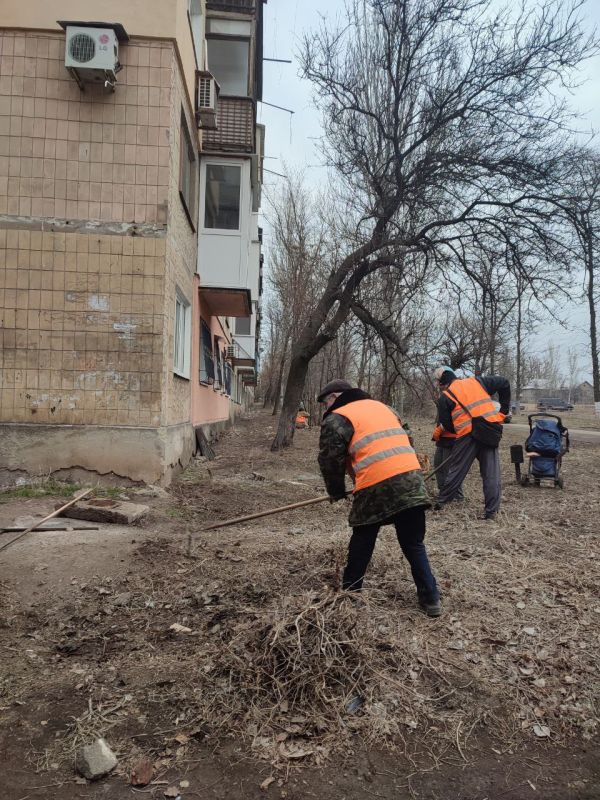 Елена Рязанцева: Сегодня, 06.03.2025 года, силами сотрудников жилищно-коммунальных предприятий Пролетарского внутригородского района г. Донецка были выполнены следующие работы: Елена Рязанцева: Сегодня, 06.03.2025 года, силами сотрудников жилищно-коммунальных предприятий Пролетарского внутригородского района г. Донецка были выполнены следующие работы: