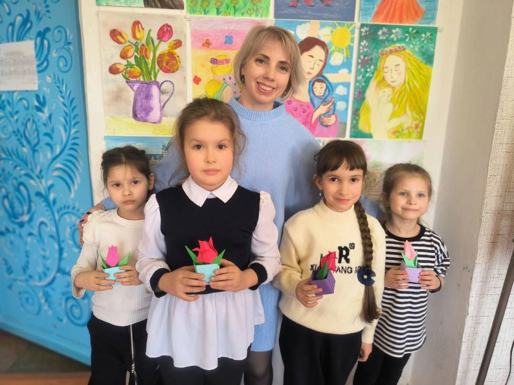 Сегодня, 6 марта на отделе ИЗО преподавателем Ивановой Л.В Сегодня, 6 марта на отделе ИЗО преподавателем Ивановой Л.В