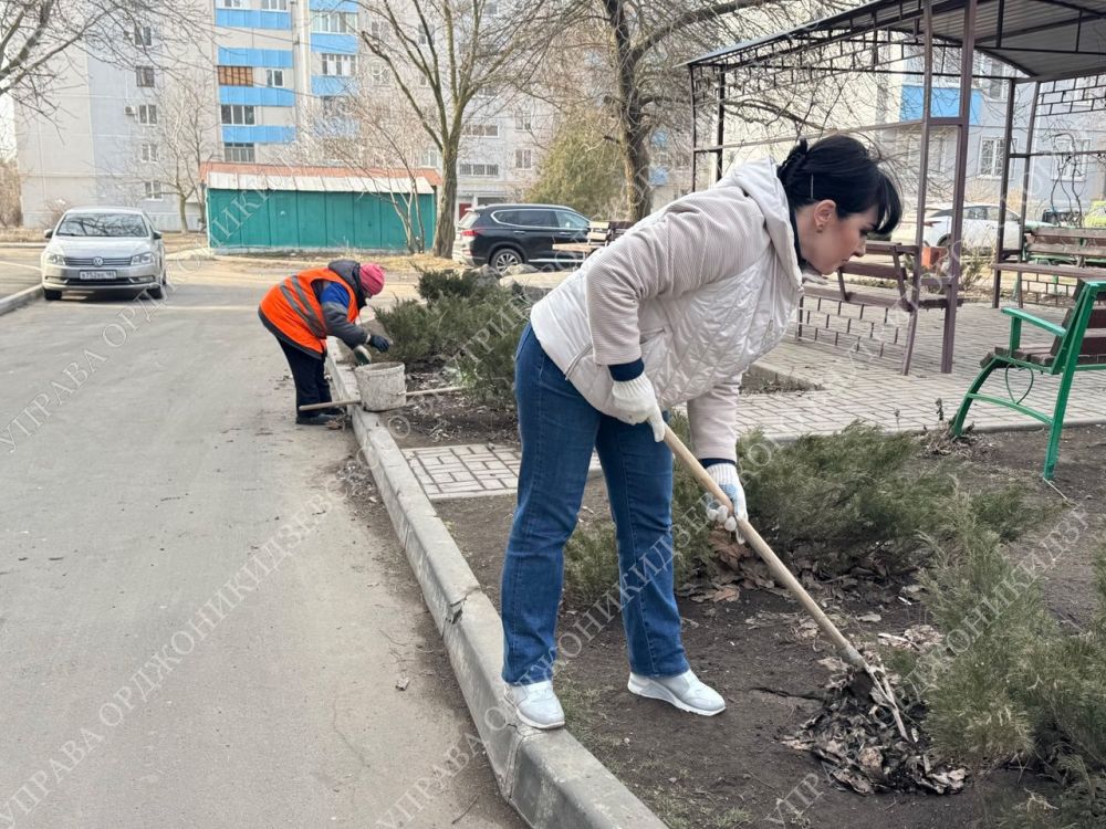 Сегодня, 6 марта, представители Управы Орджоникидзевского внутригородского района открыли сезон субботников 2025 года Сегодня, 6 марта, представители Управы Орджоникидзевского внутригородского района открыли сезон субботников 2025 года