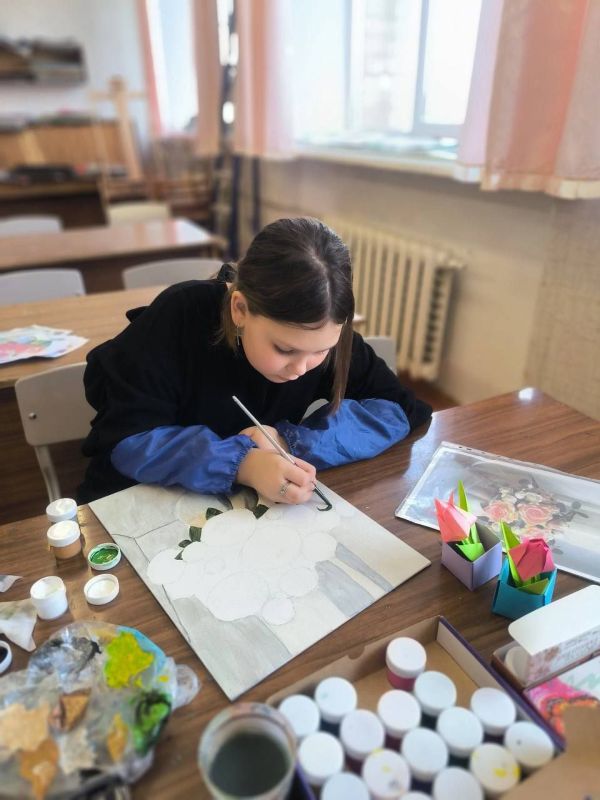 Сегодня, 6 марта, на отделе ИЗО к Международному женскому дню 8 Марта преподавателем Ивановой Л.В Сегодня, 6 марта, на отделе ИЗО к Международному женскому дню 8 Марта преподавателем Ивановой Л.В