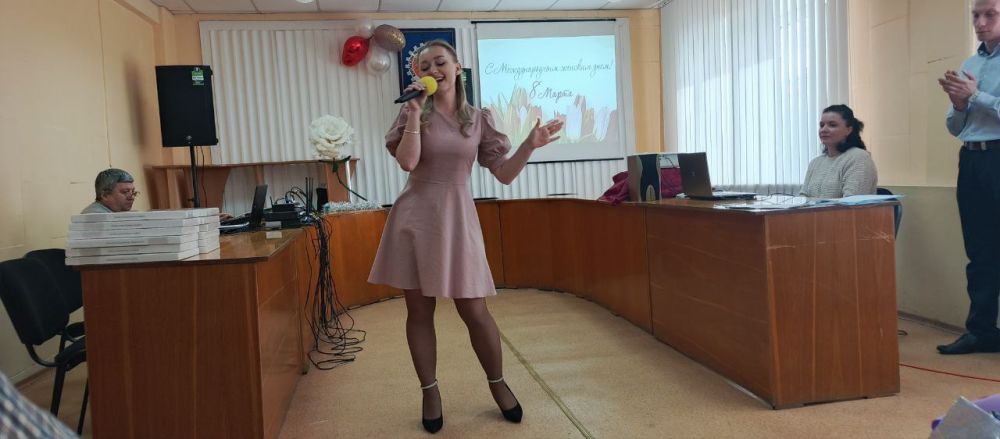 Юрий Будрин: Сегодня, 06.03.2025 года, в Управе Кировского внутригородского района Администрации городского округа Донецк ДНР прошло торжественное мероприятие посвященное приближающемуся празднику, 8 марта — Международный... Юрий Будрин: Сегодня, 06.03.2025 года, в Управе Кировского внутригородского района Администрации городского округа Донецк ДНР прошло торжественное мероприятие посвященное приближающемуся празднику, 8 марта — Международный...
