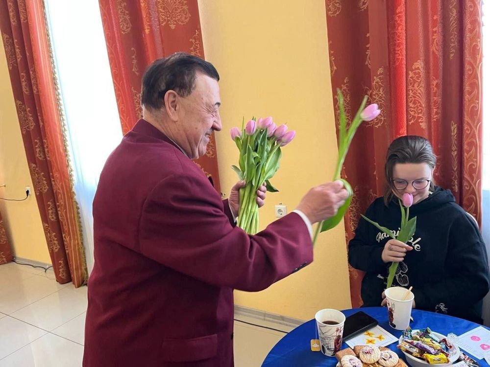 Виктория Жукова: Сегодня, 6 марта, в Харцызском городском Дворце культуры совместно с Отделением филиала Фонда Защитника Отечества по г. Харцызску состоялось тематическое мероприятие «Сама природа нежность славит» в рамках... Виктория Жукова: Сегодня, 6 марта, в Харцызском городском Дворце культуры совместно с Отделением филиала Фонда Защитника Отечества по г. Харцызску состоялось тематическое мероприятие «Сама природа нежность славит» в рамках...