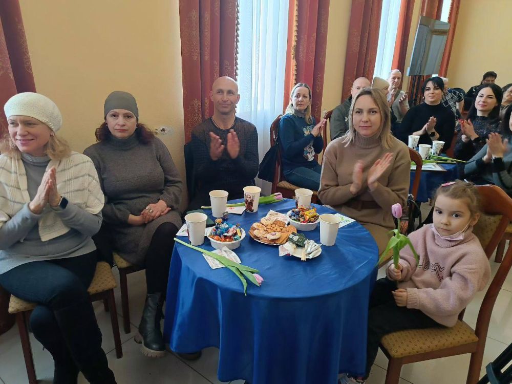 Виктория Жукова: Сегодня, 6 марта, в Харцызском городском Дворце культуры совместно с Отделением филиала Фонда Защитника Отечества по г. Харцызску состоялось тематическое мероприятие «Сама природа нежность славит» в рамках... Виктория Жукова: Сегодня, 6 марта, в Харцызском городском Дворце культуры совместно с Отделением филиала Фонда Защитника Отечества по г. Харцызску состоялось тематическое мероприятие «Сама природа нежность славит» в рамках...
