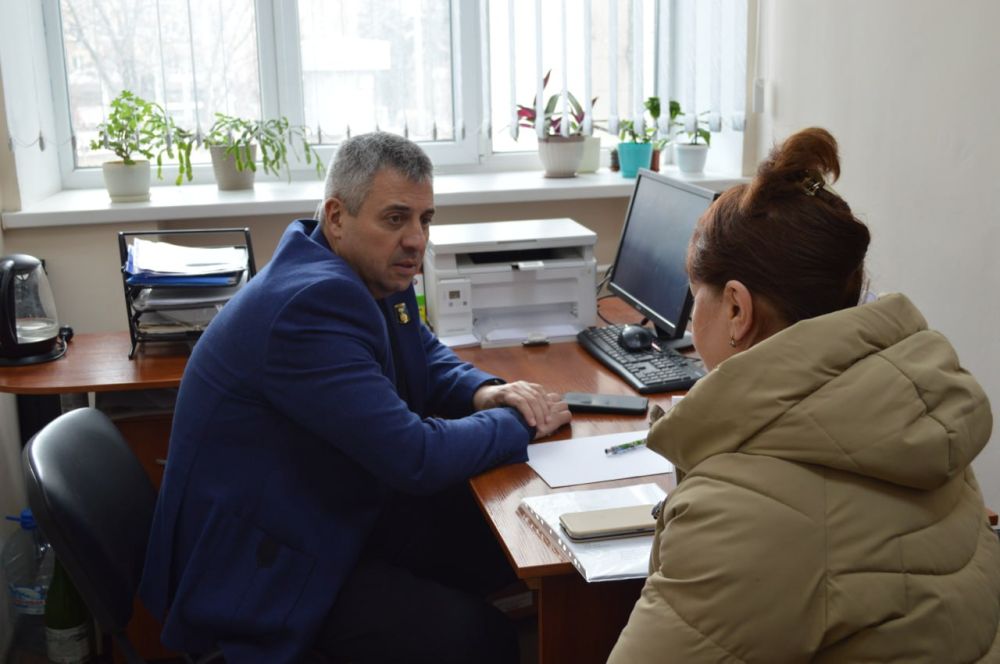 Прием Депутата Донецкого городского совета I созыва Эдуарда Либермана Прием Депутата Донецкого городского совета I созыва Эдуарда Либермана