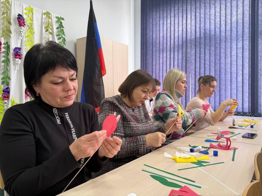 В ГБОУ ШКОЛА № 6 ЯСИНОВАТСКОГО МО ПРОШЕЛ ТЕЛЕМОСТ С ОКТЯБРЬСКИМ РАЙОНОМ ЧЕЛЯБИНСКОЙ ОБЛАСТИ, ПОСВЯЩЕННЫЙ 8 МАРТА! В ГБОУ ШКОЛА № 6 ЯСИНОВАТСКОГО МО ПРОШЕЛ ТЕЛЕМОСТ С ОКТЯБРЬСКИМ РАЙОНОМ ЧЕЛЯБИНСКОЙ ОБЛАСТИ, ПОСВЯЩЕННЫЙ 8 МАРТА!