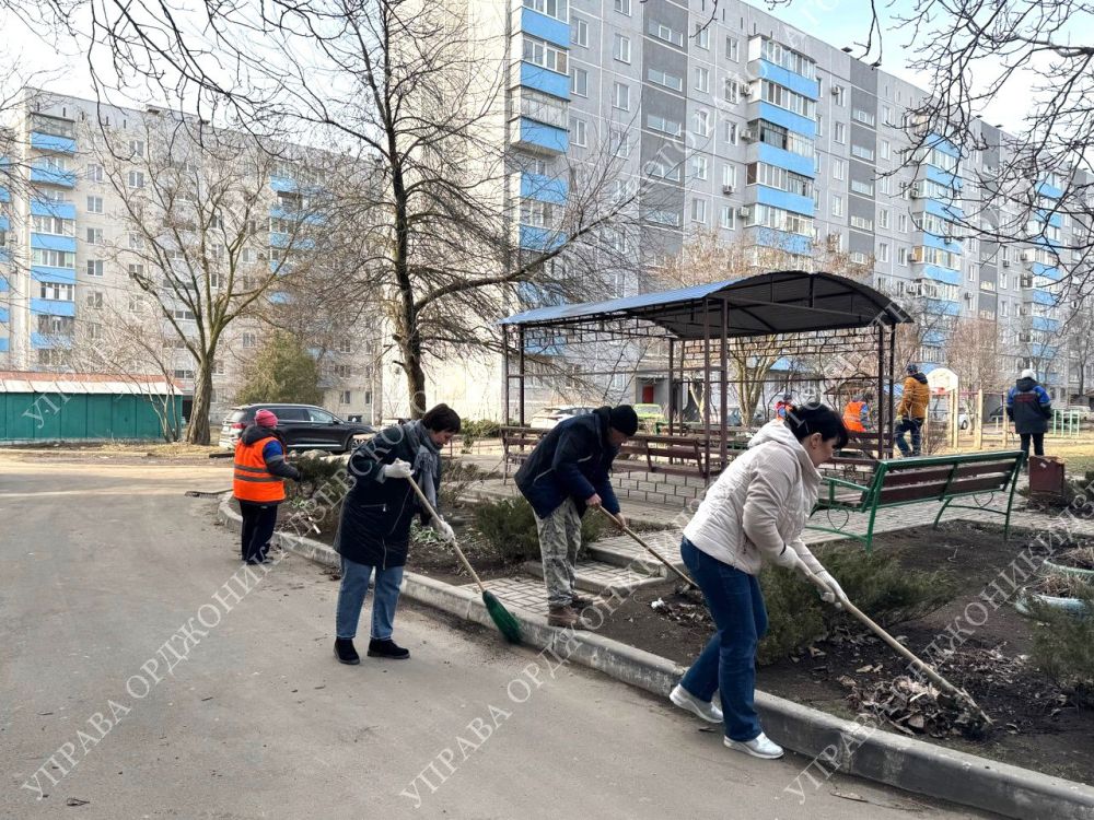 Сегодня, 6 марта, представители Управы Орджоникидзевского внутригородского района открыли сезон субботников 2025 года Сегодня, 6 марта, представители Управы Орджоникидзевского внутригородского района открыли сезон субботников 2025 года