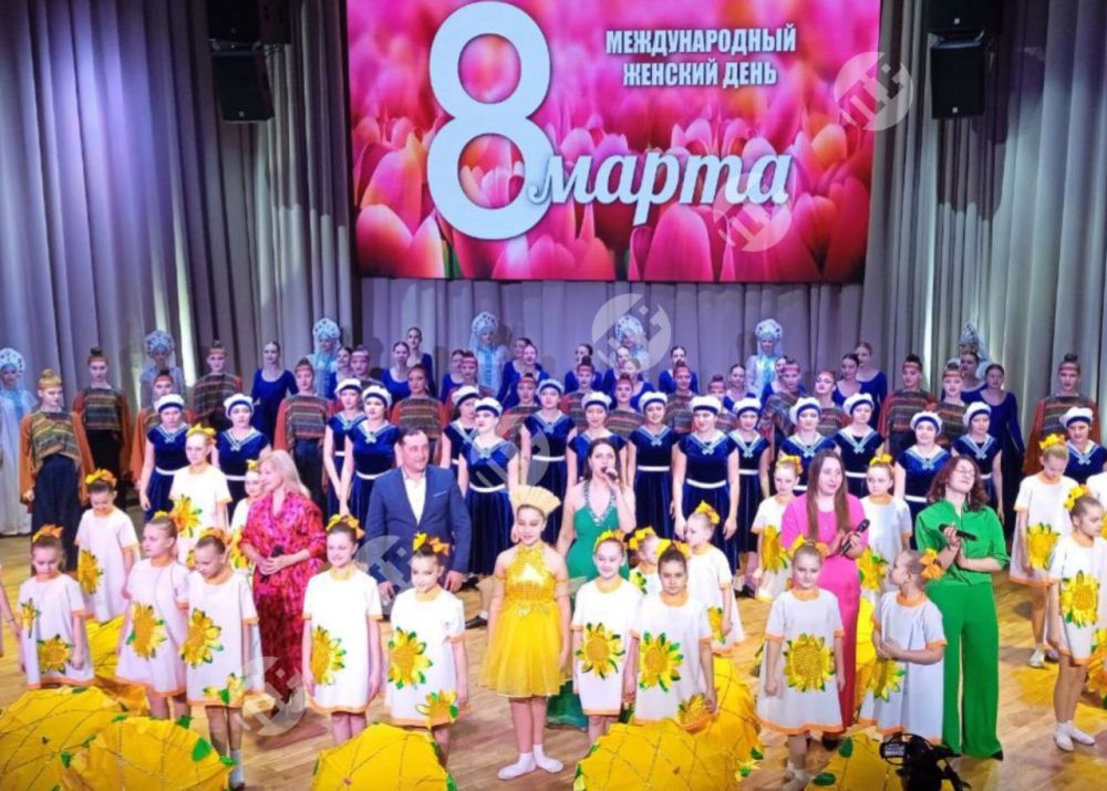 Торжественное мероприятие, посвященное завтрашнему Международному женскому дню Торжественное мероприятие, посвященное завтрашнему Международному женскому дню
