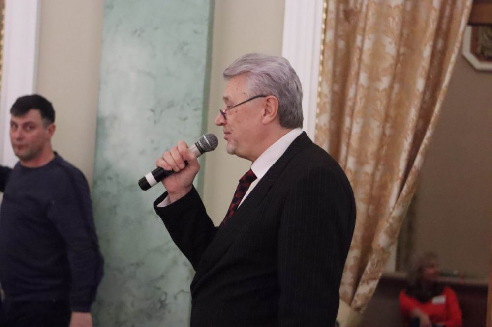 Поздравить с весной тех, кто защищает нашу Родину Поздравить с весной тех, кто защищает нашу Родину