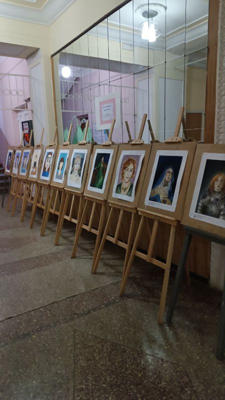 С 1 по 10 марта в здании Новотроицкого ДК "Горняк" проходит выставка творческих работ учеников художественного отделения МБУК ДО "Владимировская детская школа искусств", приуроченная к Международному Женскому Дню С 1 по 10 марта в здании Новотроицкого ДК "Горняк" проходит выставка творческих работ учеников художественного отделения МБУК ДО "Владимировская детская школа искусств", приуроченная к Международному Женскому Дню