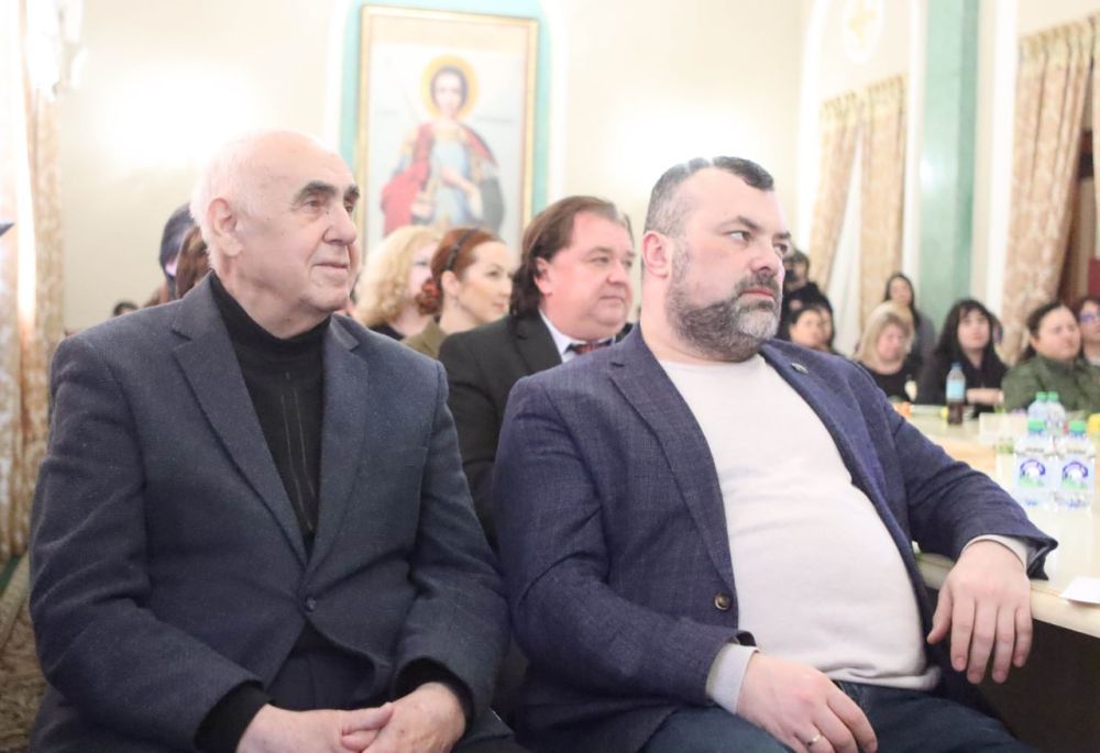 Поздравить с весной тех, кто защищает нашу Родину Поздравить с весной тех, кто защищает нашу Родину