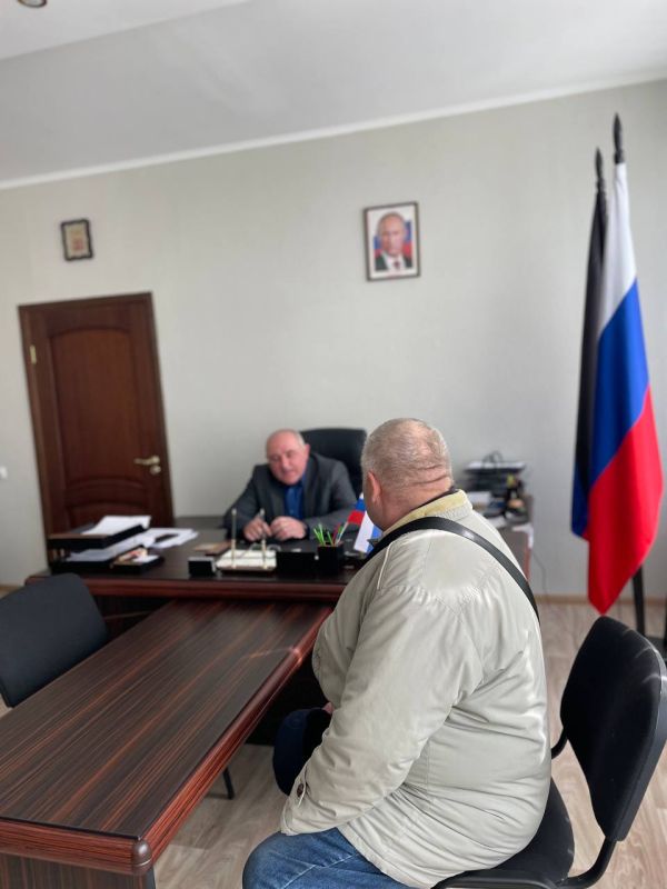 Сегодня, 6 марта, провел прием граждан председатель Мангушского муниципального совета, член фракции «Единая Россия» Михаил Валентинович Ставрулов Сегодня, 6 марта, провел прием граждан председатель Мангушского муниципального совета, член фракции «Единая Россия» Михаил Валентинович Ставрулов