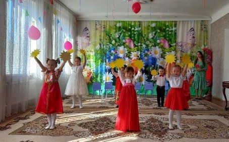 Сергей Желновач: Международным женским днём Сергей Желновач: Международным женским днём