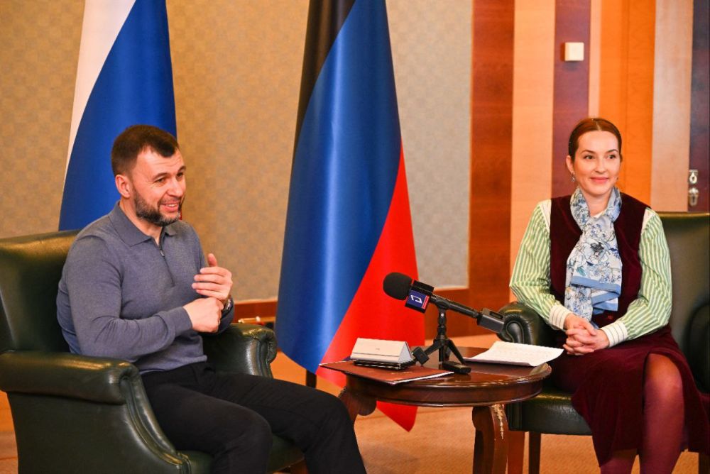 Екатерина Мартьянова: Вчера, в преддверии Международного женского дня состоялась значимая для нашего женского актива встреча с Главой Донецкой Народной Республики Денисом Владимировичем Пушилиным Екатерина Мартьянова: Вчера, в преддверии Международного женского дня состоялась значимая для нашего женского актива встреча с Главой Донецкой Народной Республики Денисом Владимировичем Пушилиным