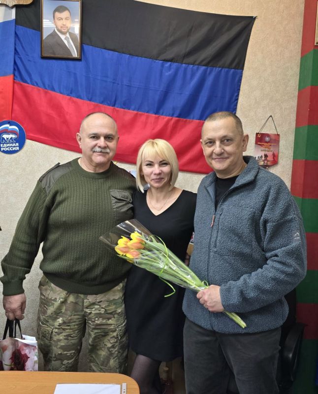 Дмитрий Огилец: Сегодня поздравили лучшую часть Макеевской городской организации "Российский союз ветеранов Афганистана и специальных военных операций" с 8 Марта! Дмитрий Огилец: Сегодня поздравили лучшую часть Макеевской городской организации "Российский союз ветеранов Афганистана и специальных военных операций" с 8 Марта!